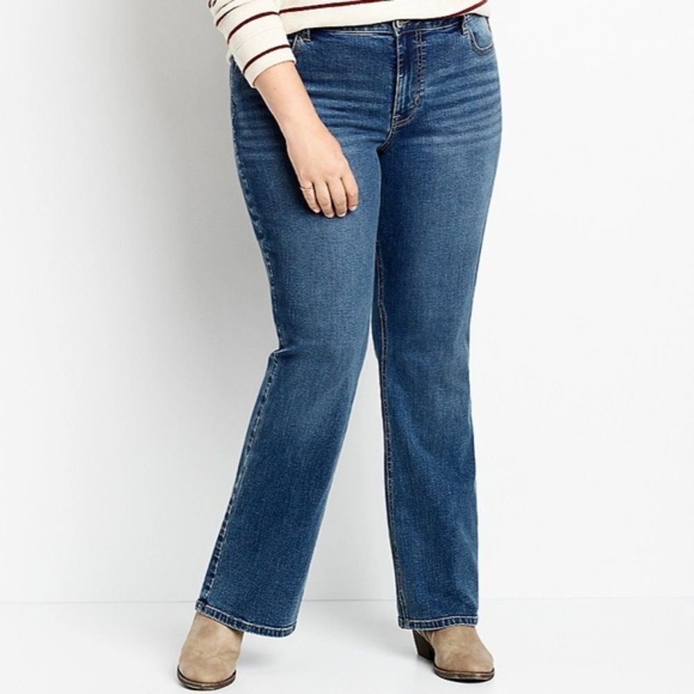 Maurice’s Bootcut Jeans 22W short